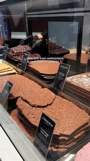 Läderach Chocolate Opens in Jakarta, Senayan City