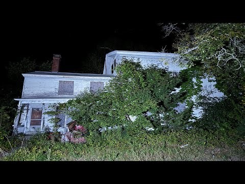 CRAZY ABANDONED HOARDER HOUSE! Sealed & Boarded 20 Year's Ago- We Reveal What's Inside! MUST SEE!