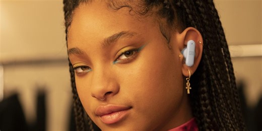 Willow Smith Only Uses the Most Futuristic Headphones