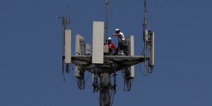 5G Auction Shatters Record as Bidding Tops $69 Billion