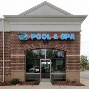 Fredericksburg - Luxury Pool & Spa