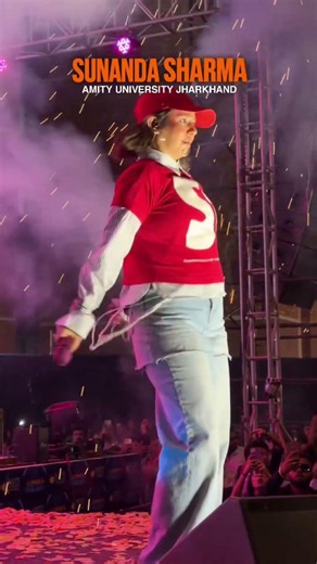 Sunada sharma live show Hie me Dar gi 🤣🤣 #sunandasharma #concert #lifeisbutadream #love #live