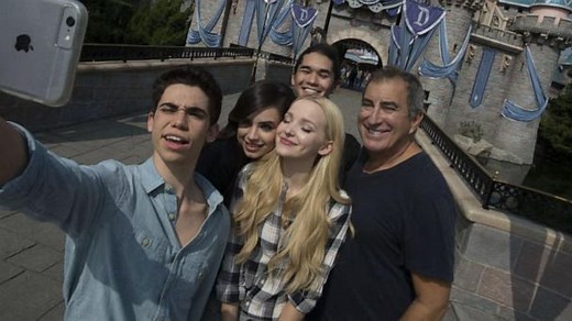 'Descendants 3' stars remember Cameron Boyce