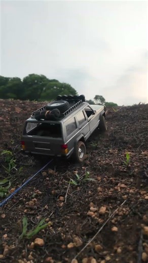 $100 rc car on rescue mission