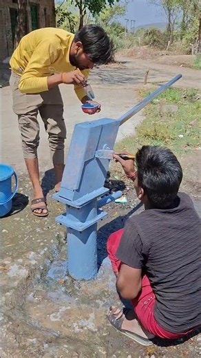 Handpump cleaning #trending #reels #apnidharohar नल सफाई