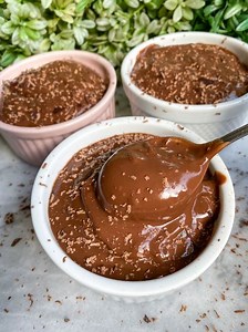 Easy Healthy Chocolate Pudding (Dairy-free option!)