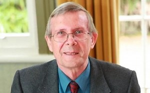 Correcting errors in L2 writing by Rod Ellis