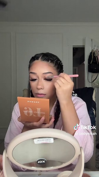 #grwm #makeuptutorial #howtolove #selflove #newyearnewme 💄💋 | Makeup Tutorial