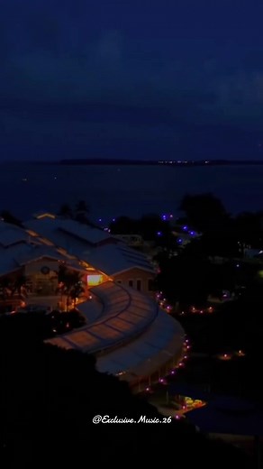 Chris Brown Show Me - Kid Ink Collaboration