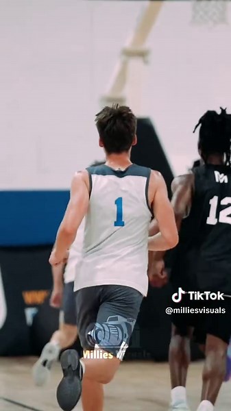 LJ Holman Soars in Kentucky Basketball Highlights