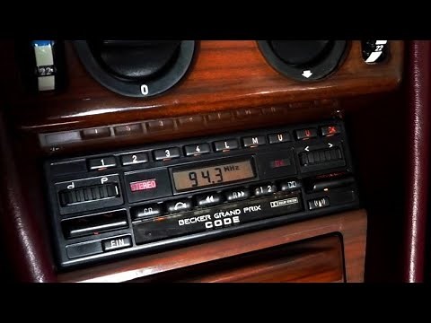 Radio Becker Grand Prix BE0779 in a Mercedes W124