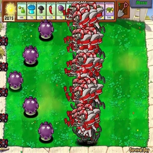Gloom-shroom vs Football Zombie… Toxic Damage vs Heavy Armor! 🏈🍄 #pvz #pvzshorts #plantsvszombies