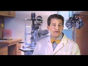 What Are the Symptoms of Retinal Detachment? Ask an Ophthalmologist