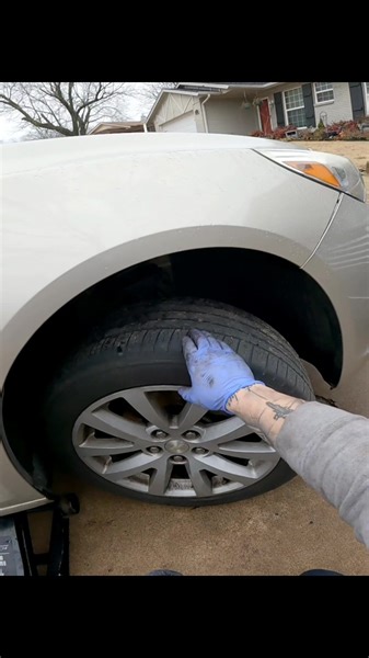 Brake pad fell out of car finally fixed #mobile #mechanic | Parker's Mobile Mechanics