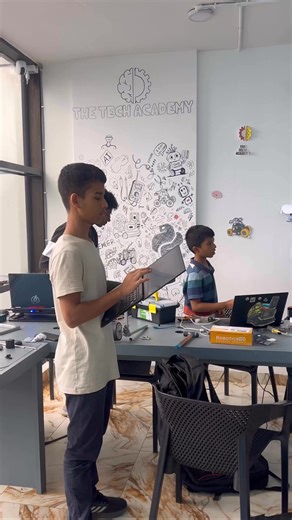 📚 Every parent wants their child to learn.💡 We want them to create.From building Ottobot to coding their own games—this is learning with purpose.#STEMEducation #FutureReady #HandsOnLearning #TechAcademyKids | The Tech Academy