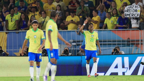Brazil 3-0 Chile: Recap, goal video highlights as Estevao, Paqueta, Guimaraes score for Ancelotti's Selecao