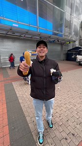 139K views · 6.6K reactions | Nos fuimos a ver qué podíamos conseguir con solo $5.500 pesos y nos sorprendimos. Medias, comida, y el mejor paquete de telefonía con Tigo, ¡lo mejor! Tigo trae un paquete con minutos ilimitados, Facebook, Whatsapp y tres gigas de navegación por una semana por solo $5.500 pesos, ¡Pásate a Tigo! *Promoción valida solo para Bogotá | Tigo Colombia | Facebook