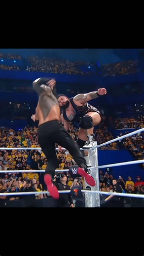 Roman reigns saved the Uso:🤯😈 #romanreigns #theusos #wwe