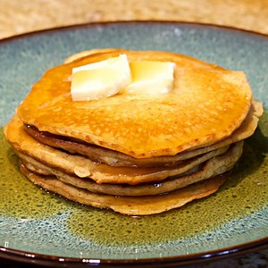 Make some Keto PANCAKES in the Morning! 🥞💪 Recipe: https://keto-daily.com/keto-pancake-recipe/ | Keto Daily