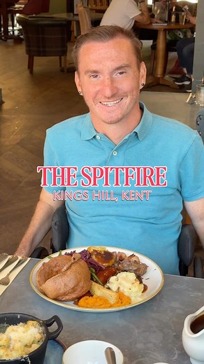 The Spitfire 🥩 PSA 🚨 you NEED to check out @spitfirekingshill for your next Sunday Roast. If a few of you are going then get the Thor Hammer roast - book in advance - trust us it’s worth it 🙌🏼 The size of the beef which pulled apart beautifully, the huge Yorkshire puddings, crispy roast potatoes, delicious sides and super cheesy cauliflower cheese you will NOT be disappointed with this Sunday roast! We loved the atmosphere here, the staff were so friendly too. Go check it out this Sunday 🙌�