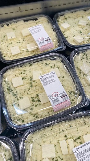Yukon Gold Pre-Made Mashed Potatoes are back at Costco for Thanksgiving - $2/lb - love these and buy them every year! #costcofinds #costco #costcontessa #costcothanksgiving #thanksgiving #mashedpotatoes #yukongoldmashedpotatoes #yukongold #thanksgivingsides #costcohaul #kirklandsignature #costcodoesitagain #costcolife #costcoreels #reelsinsta | Organic Costco Moms | Facebook