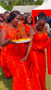 Your traditional wedding deserves timeless memories. Book Hood Photography and let us capture your best moments 💍📸 | Eric Hood