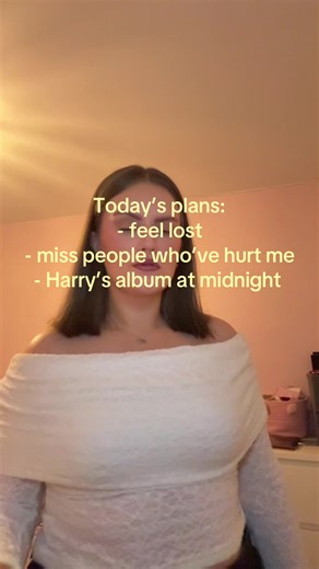 Rach Lyall (@rach.lyall)’s videos with original sound - 152hp