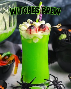 Whether for a Halloween party or just a fun treat for the kids, this Witches Brew punch is easy to make , festive and a fun sipper! ⚗️ | Savory Experiments