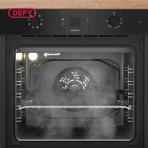 Tired of a greasy oven? With the Defy steam cleaning function no harsh chemicals are needed - just effortlessly melt away stubborn grime and wipe away mess with ease! ✨ Keep your oven spotless with Defy: 1️⃣ Remove everything from the oven. 2️⃣ Pour 500ml of water into the oven tray & place on the second rack. 3️⃣ Close the oven & select the steam cleaning function. 4️⃣ Once done, simply wipe away dirt and grease with a cloth. | Defy