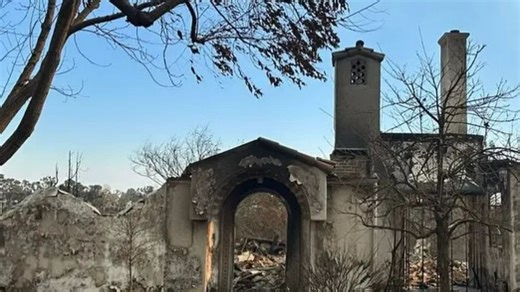 Zooey Deschanel reveals heartbreak as childhood home torched in LA fires