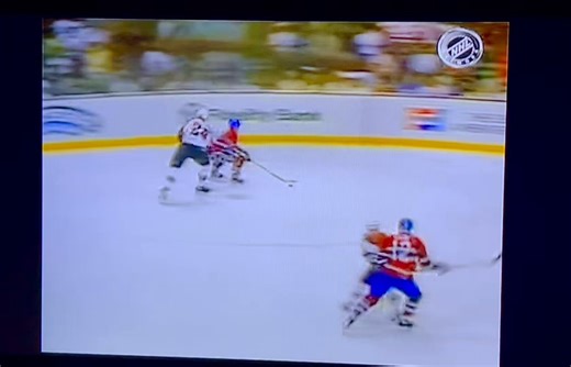 May 11, 1989 at the #Philadelphia Spectrum. The night Ron Hextall went clinically insane on Chris Chelios of the #Canadiens. As #Montreal was about to eliminate the #Flyers in the playoffs. Former #NHL player Bill Clement does most of the talking. #Habs #StanleyCup #Leafs