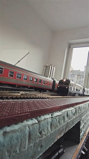 🚆 Express Toy Train On Track – Super Fast Engine Speed #shorts #shortsfeed #trainvideo #toytrain