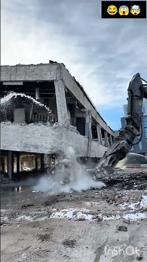 My First Day as A Construction Site 😂🤯||#shorts #trendingshorts #construction #funnyshorts #trending