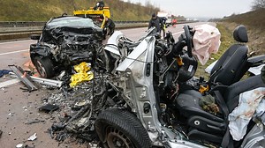 Drei Tote auf der A38 bei Unfall durch Falschfahrer