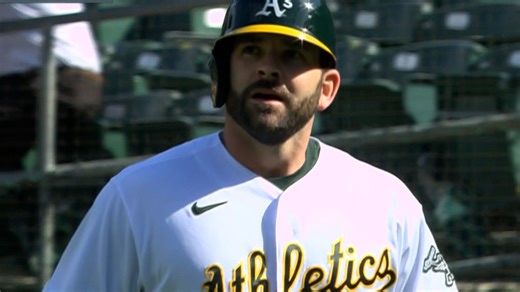 Mitch Moreland goes yard twice