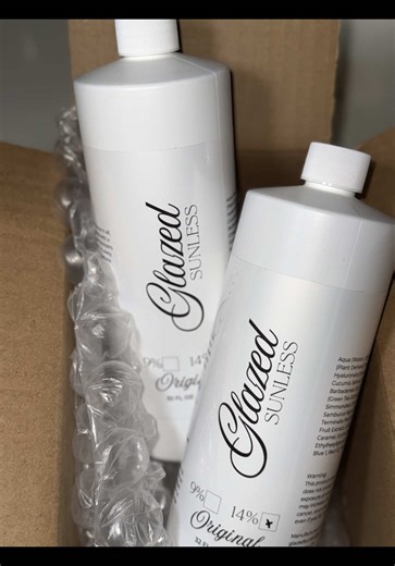 I was really hoping to find a bottle of hot sauce 🤣 @Audrey Nicole but seriously if there’s one solution I’m always going to have on my shelf it’s 14OG #spraytan #spraytanning #spraytanartist