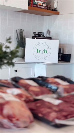 Our new Slow Cooker Box is packed with grass fed, grass finished cuts made for low slow cooking — rich flavour, beautiful fat cover, real farm-raised beef you can trust. 📹 @the.magic.era | Budgee Valley Beef