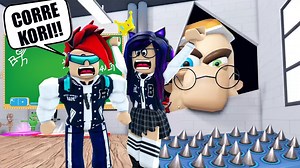 Juego con mi novia en Roblox y nos escapamos en este juego en equipo en Roblox juego multijugador. | Luky