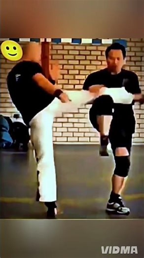 Kick block #streetdefence#kicking #muaythai
