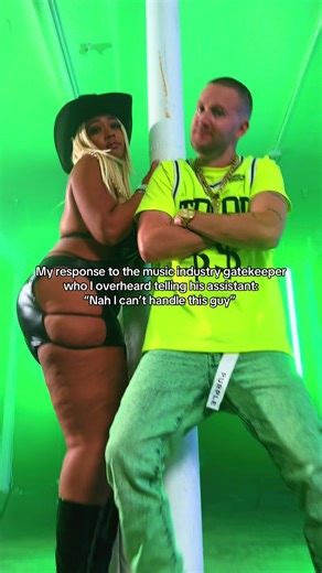 You can’t handle this 🔋 Song and video is out 🎶 #raptok #curvtok #musicindustry #artistsofig #hiphop