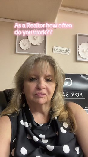 As a Realtor what days are you available??? #BeEPIQUE #thefutureisepique #RealtorLife | Michelle Anthony