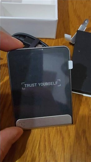 LEDGER FLEX CRYPTO WALLET🔒 | Real UNBOXING Rewiew #crypto #trading #Bitcoin #wallet #shorts