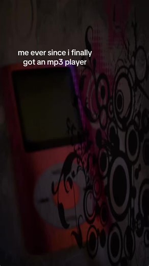 Nostalgia of the 2000s: My First MP3 Player