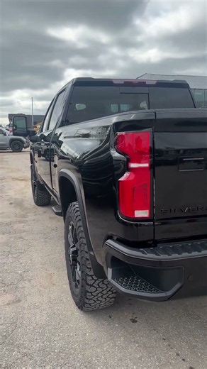 NEW 2026 Chevrolet Silverado 2500HD LT Walkaround & Sale Price | Tom Smith Chev Midland #truck