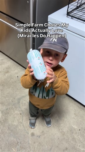 I can’t explain it, but my kids will fight over who gets to feed the goats… and yet act like folding laundry is a federal offense. 😂 Still, I love seeing them out here. Learning responsibility, teamwork, and where our food really comes from. Simple chores. Big lessons. And honestly? I wouldn’t trade it for anything. Do your kids have chores they actually love doing? Tell me below 👇 . . . #homesteadkids #homesteadlife #farmchores #homesteadfamily #raisingfarmkids #simpleliving #selfsufficiency 