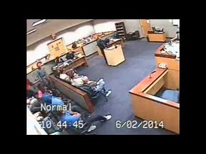 Florida Judge Fights Lawyer Outside Courtroom