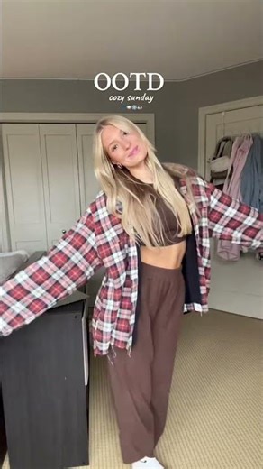 Happy Sunday vibes! Loving these cozy moments #sundayroutine #OOTD