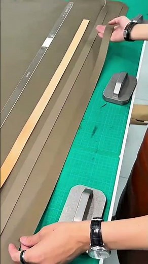 Cutting fabric precisely with rotary cutter and ruler