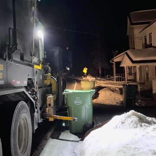Side loader on 90 gallons