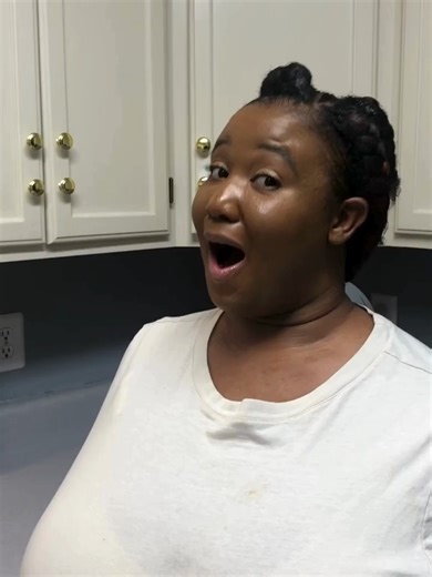 Limited Edition Oreos Holiday #oreo #walmart #christmas #chocolate Hello Nail Fam, so this goes out to all the chocolate lovers out there that been waiting for so good chocolate. Well look no further we got you these cookies only come once a year and when you see them you must get them. It's the Oreos Holiday 6 designs with red cream and the Oreos White Chocolate Cover Winter. I know that these will make any child or adult day with a cup of milk and just relax and have fun. Don't forget to leave